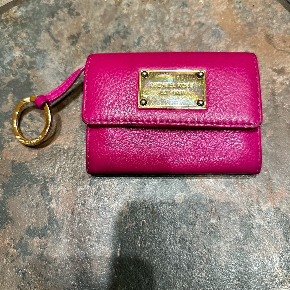 Michael Kors keychain wallet